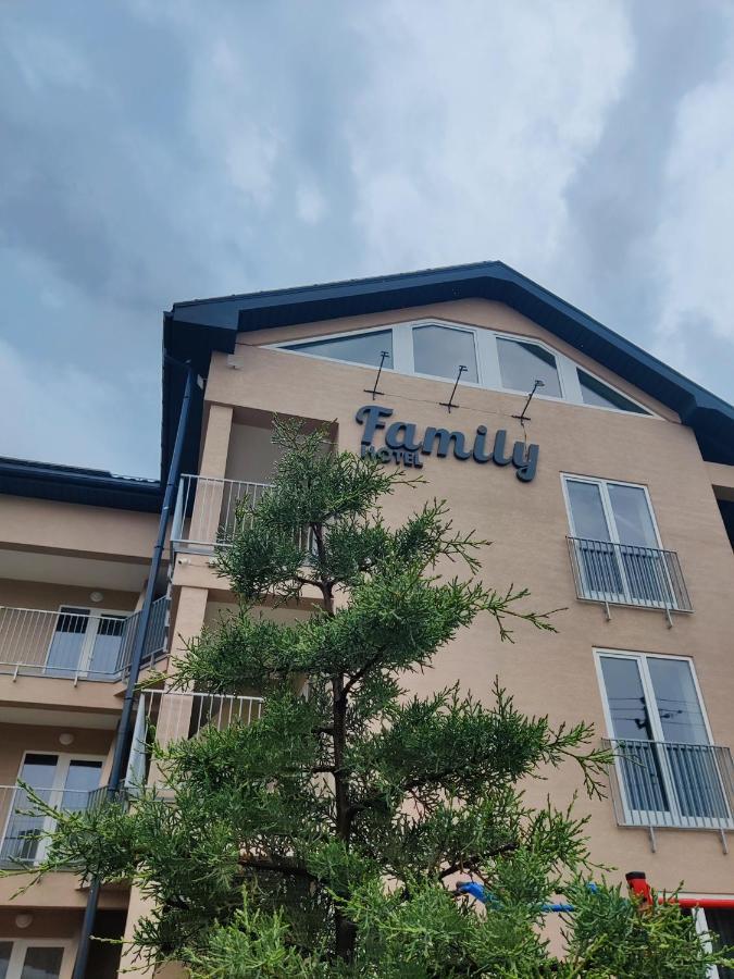 Family Hotel Gribovka Exterior photo