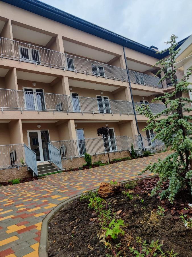 Family Hotel Gribovka Exterior photo